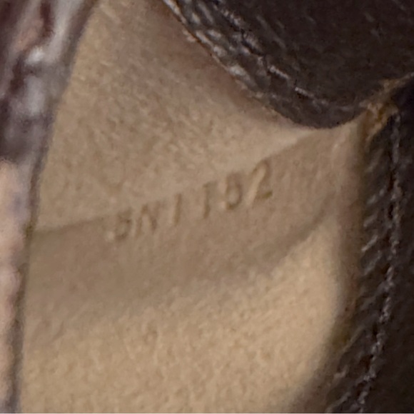 Authentic Louis Vuitton Etui Lunette Eyeglass Case with Snap - Picture 6 of 8